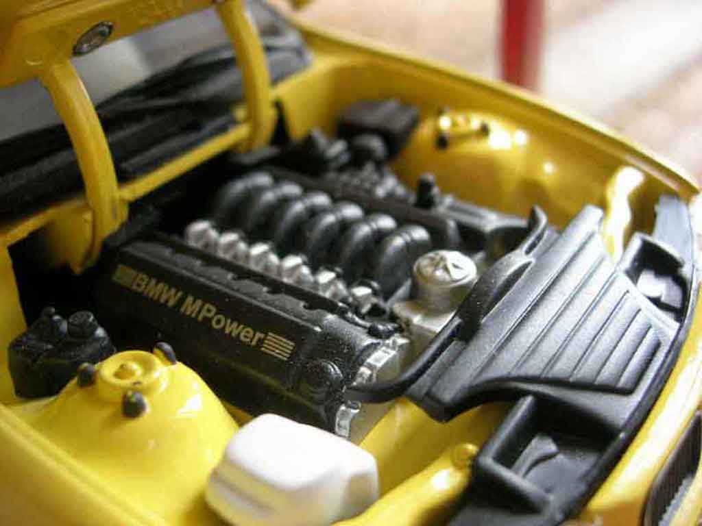 Bmw M3 coupe E36 geel origine 1/18 Ut Models