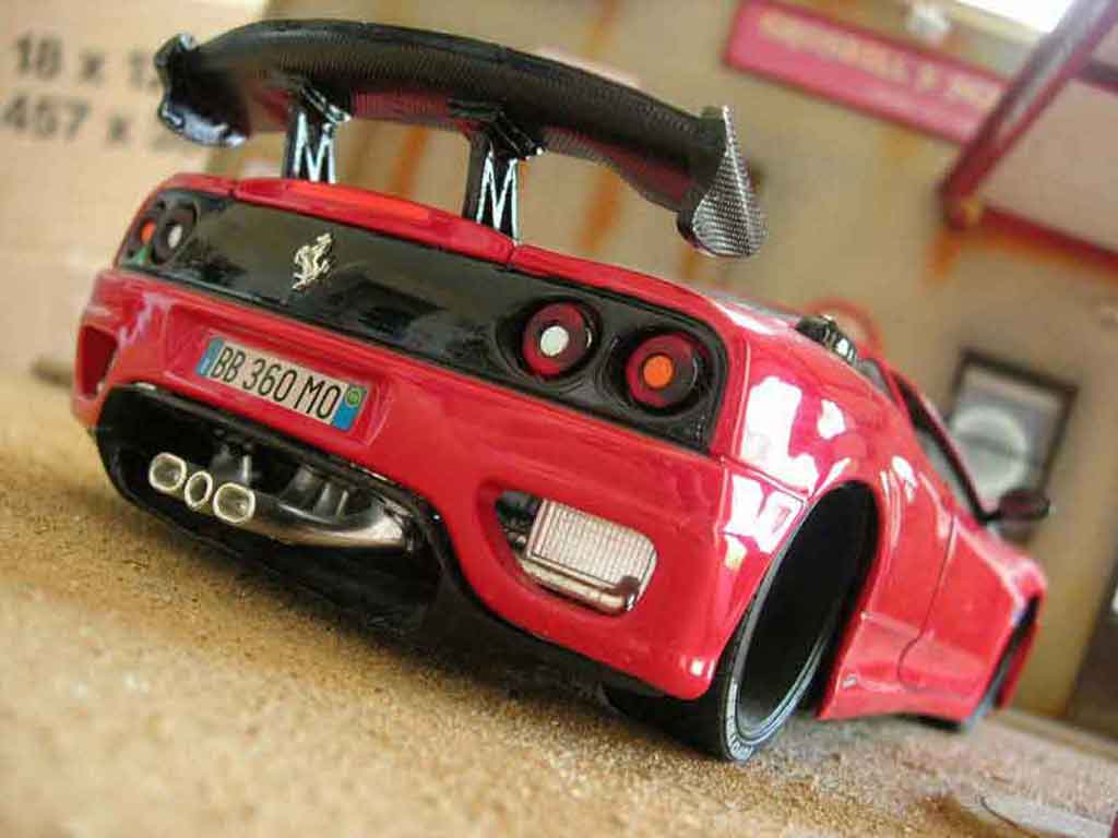 Ferrari 360 Modena 1/18 Burago Modena coupe rood modelauto