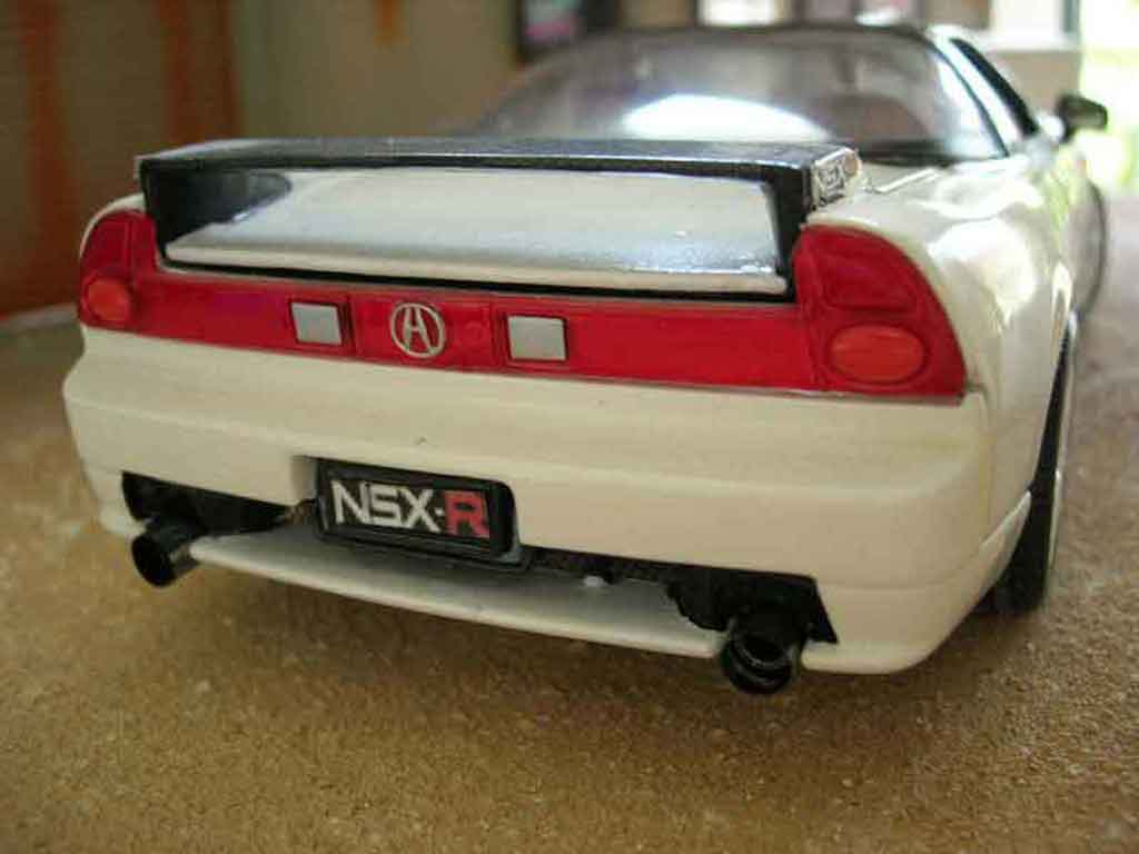 Honda NSX Base type r 1/18 Motormax
