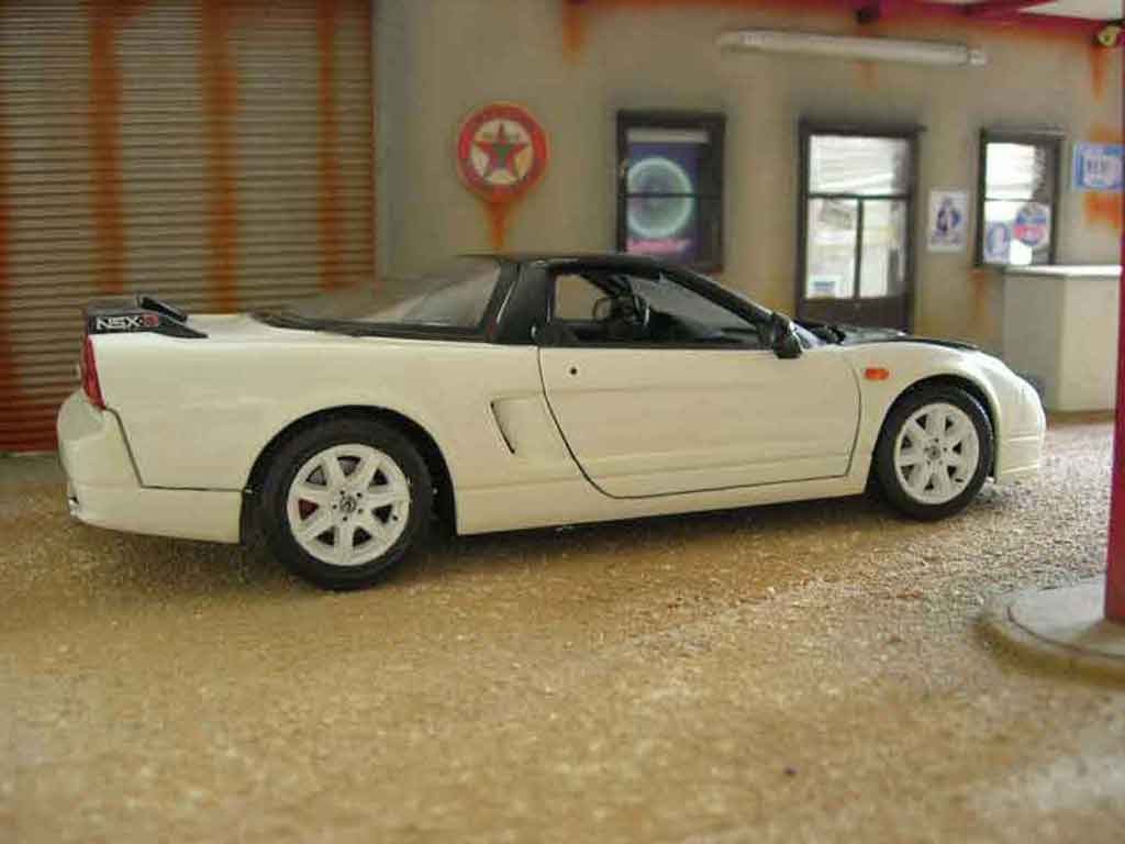 Honda NSX Base type r 1/18 Motormax
