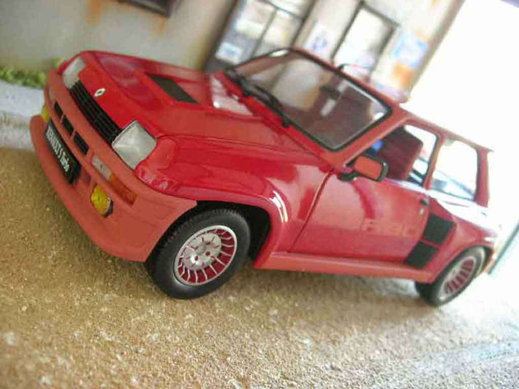 Renault 5 Turbo 1 rood 1/18 Universal Hobbies