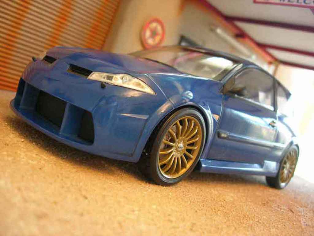 Renault Megane MTK vampire blauw 1/18 Norev