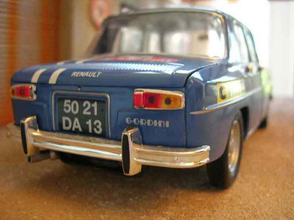 Renault 8 Gordini rallye 1/18 Solido