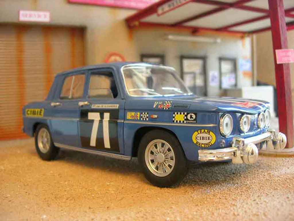 Renault 8 Gordini 1/18 Solido Gordini rallye modelauto