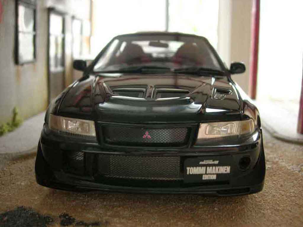 Mitsubishi Lancer Evolution VI 1/18 Autoart Evolution VI tommi makinen edition zwart modelauto