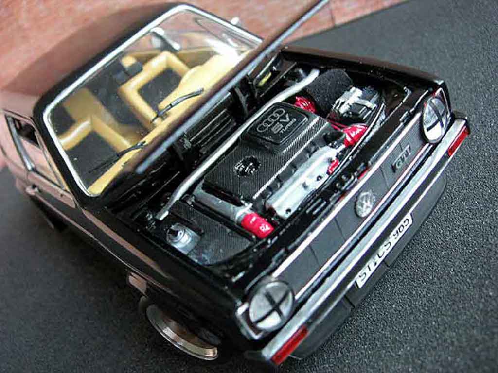 Volkswagen Golf 1 GTI 1/18 Solido German Look 1 GTI swap moteur audi tt zwart modelauto