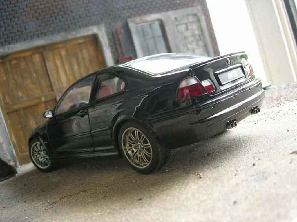 Bmw M3 coupe E46 zwart 1/18 Autoart