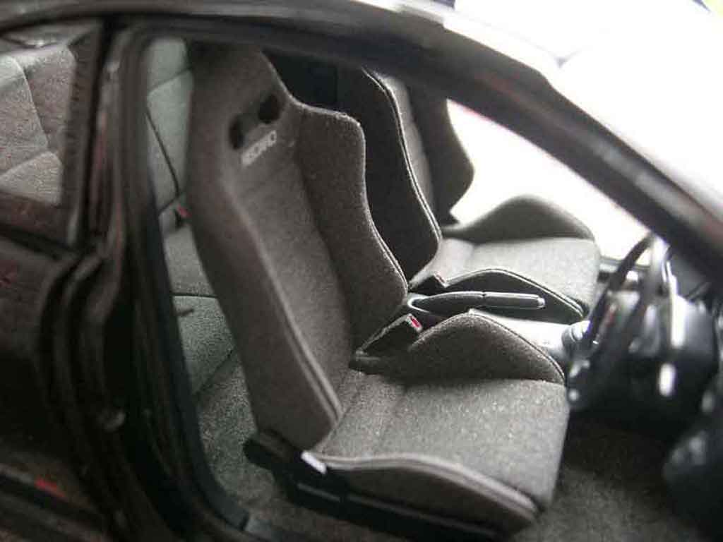 Acura RSX type s R 1/18 Autoart