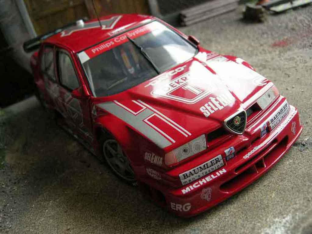 Alfa Romeo 155 1/18 Ut Models q4 v6 94 dtm #1 larini modelauto