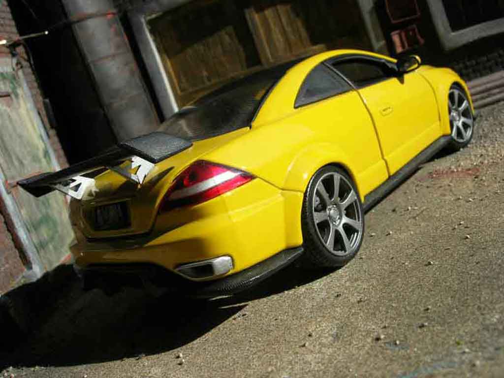 Honda Accord Base 2003 geel 1/18 Motormax