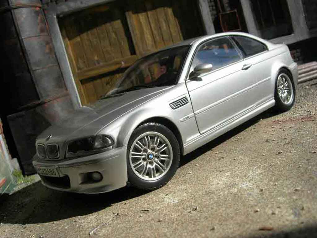 Bmw M3 E46 1/18 Kyosho E46 grijs modelauto