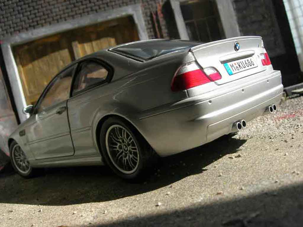 Bmw M3 coupe E46 grijs 1/18 Kyosho
