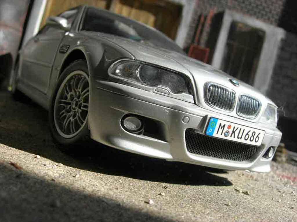 Bmw M3 coupe E46 grijs 1/18 Kyosho