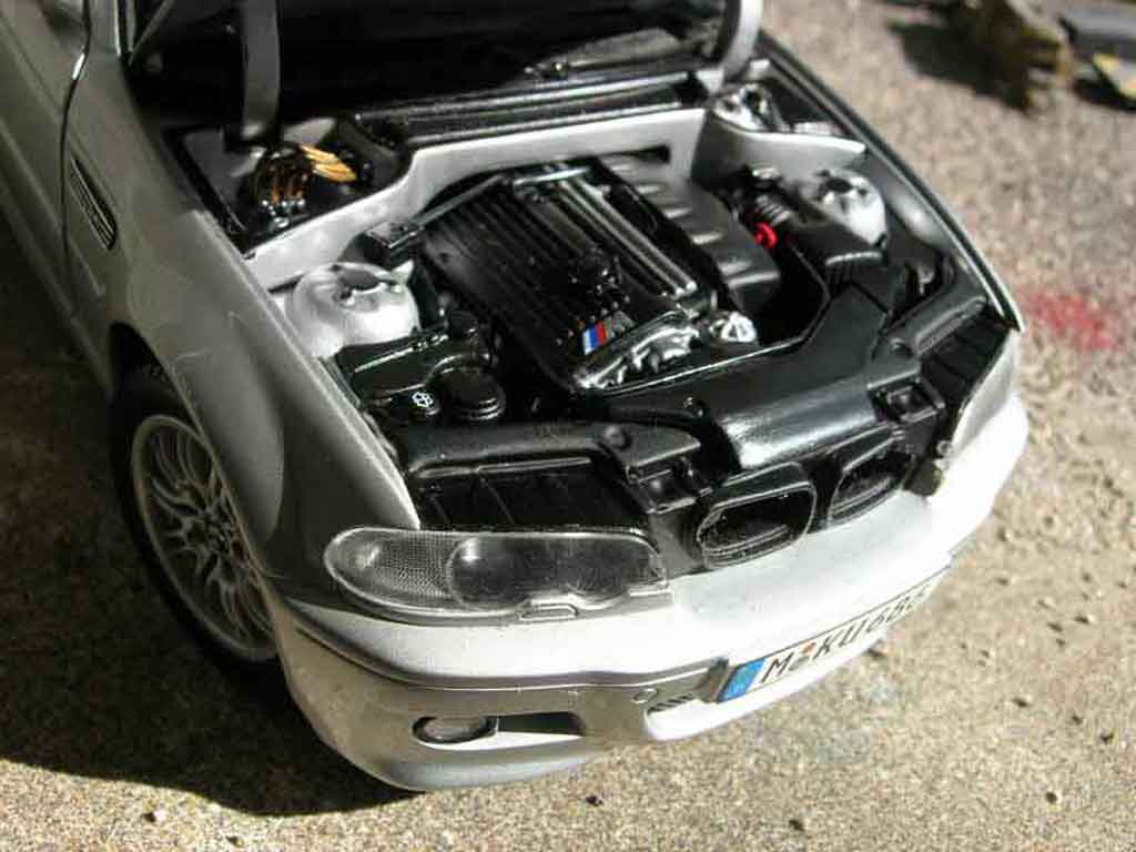 Bmw M3 coupe E46 grijs 1/18 Kyosho