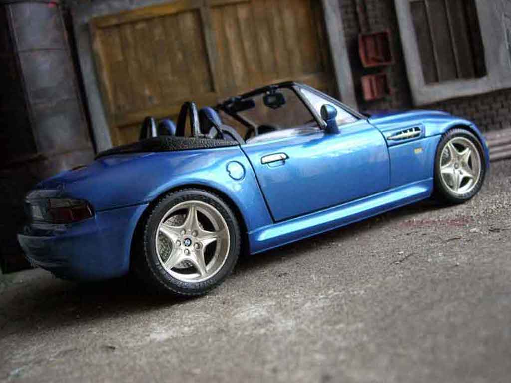 Bmw Z3 M Roadster blauw 1996 1/18 Burago