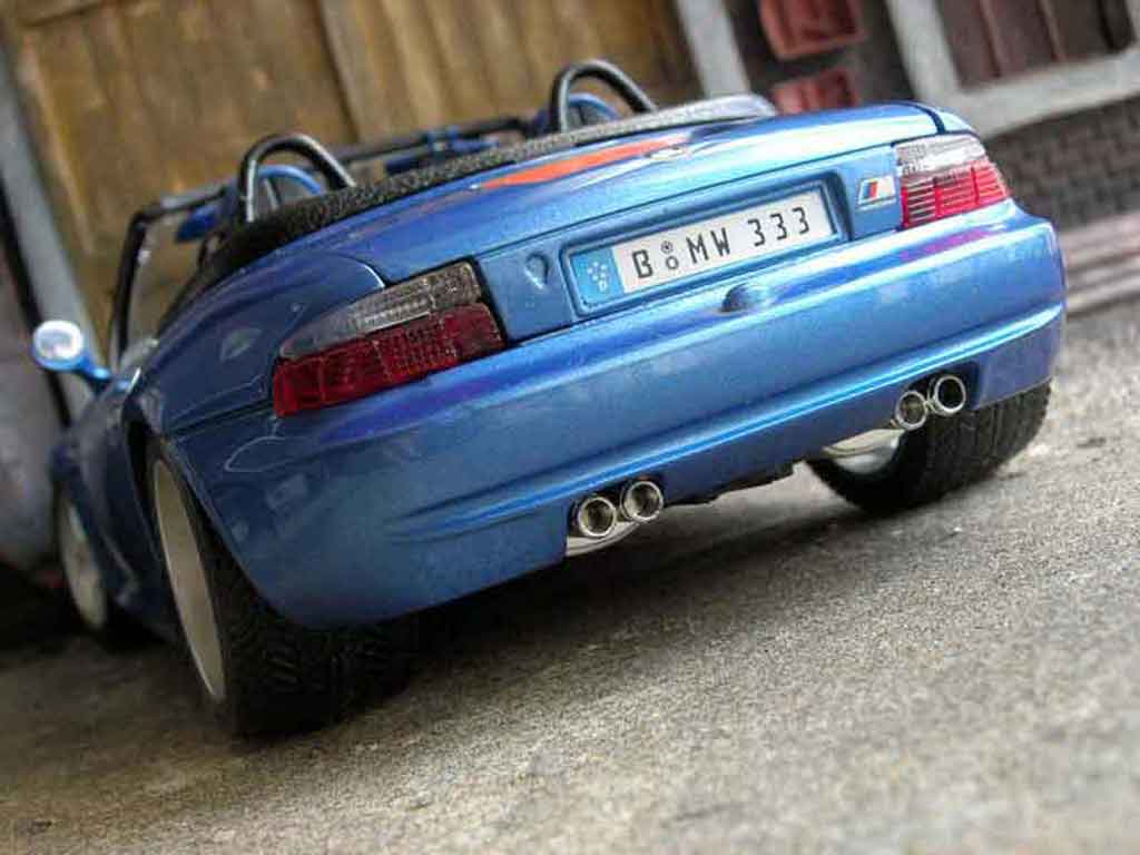 Bmw Z3 M Roadster blauw 1996 1/18 Burago