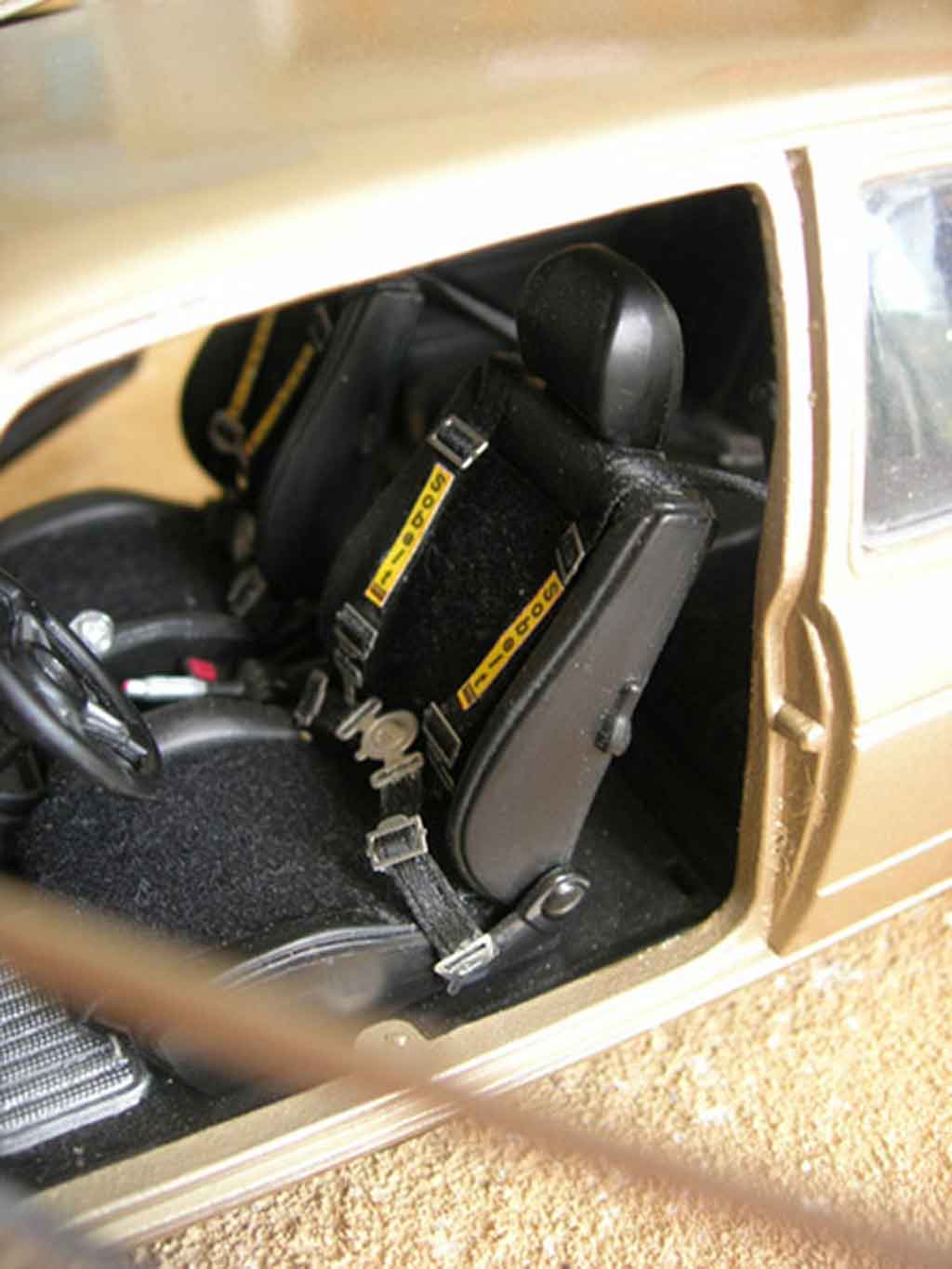 Volkswagen Golf GTI 1 german look swap moteur audi tt jantes bords larges 1/18 Solido