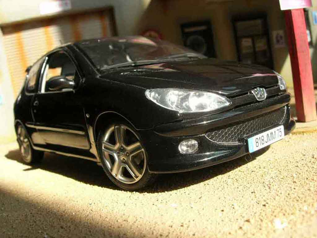 Peugeot 206 RC 1/18 Norev RC zwart modelauto