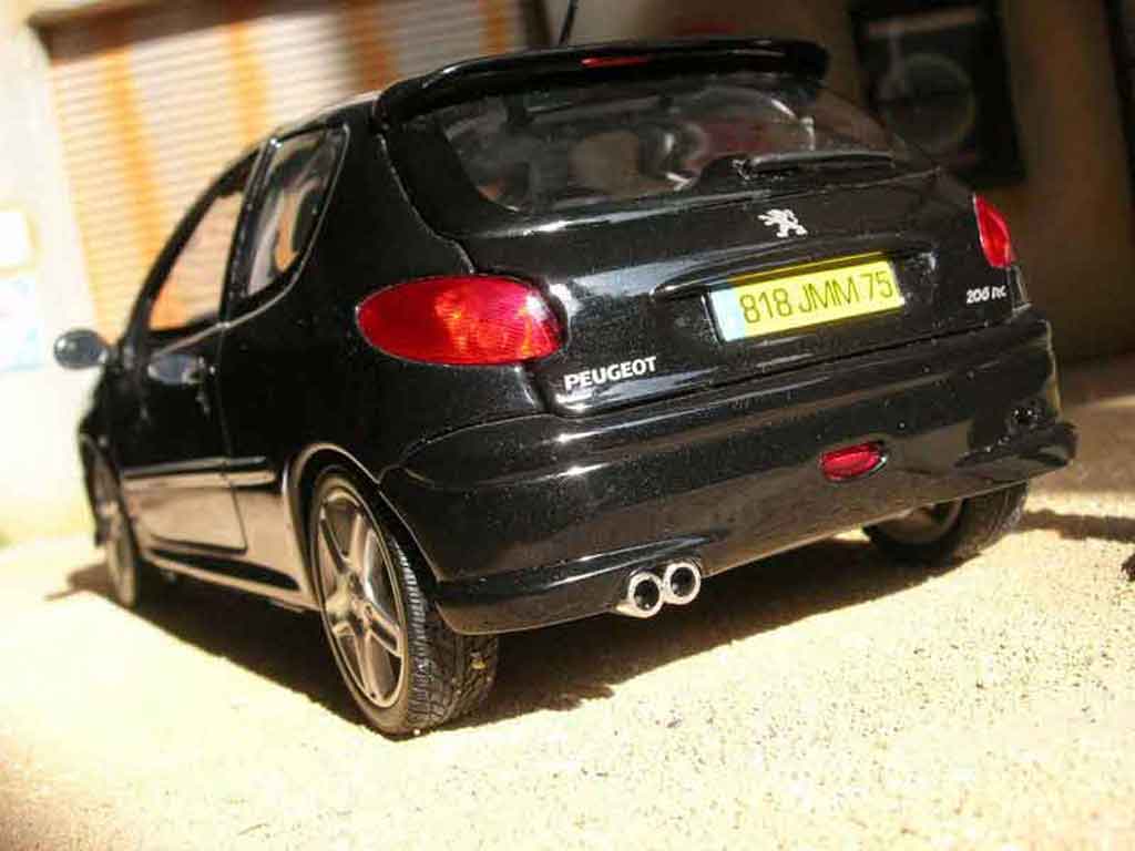 Peugeot 206 RC zwart 1/18 Norev