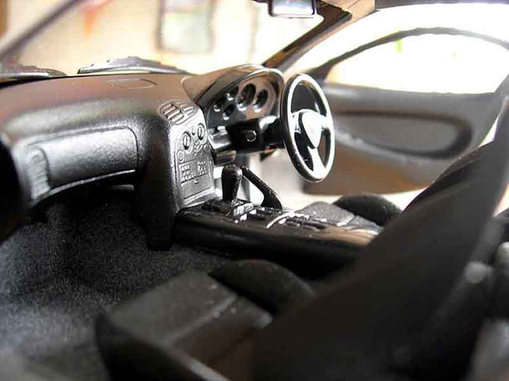 Mazda RX7 Base fd3s 1/18 Kyosho
