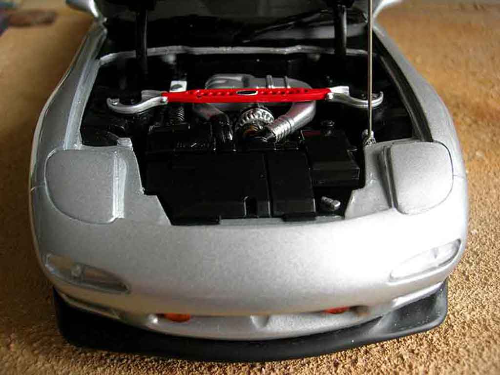 Mazda RX7 Base fd3s 1/18 Kyosho