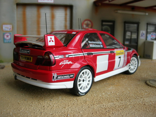 Mitsubishi Lancer Evolution VI WRC 2001 Makinen Monte Carlo rood 1/18 Autoart