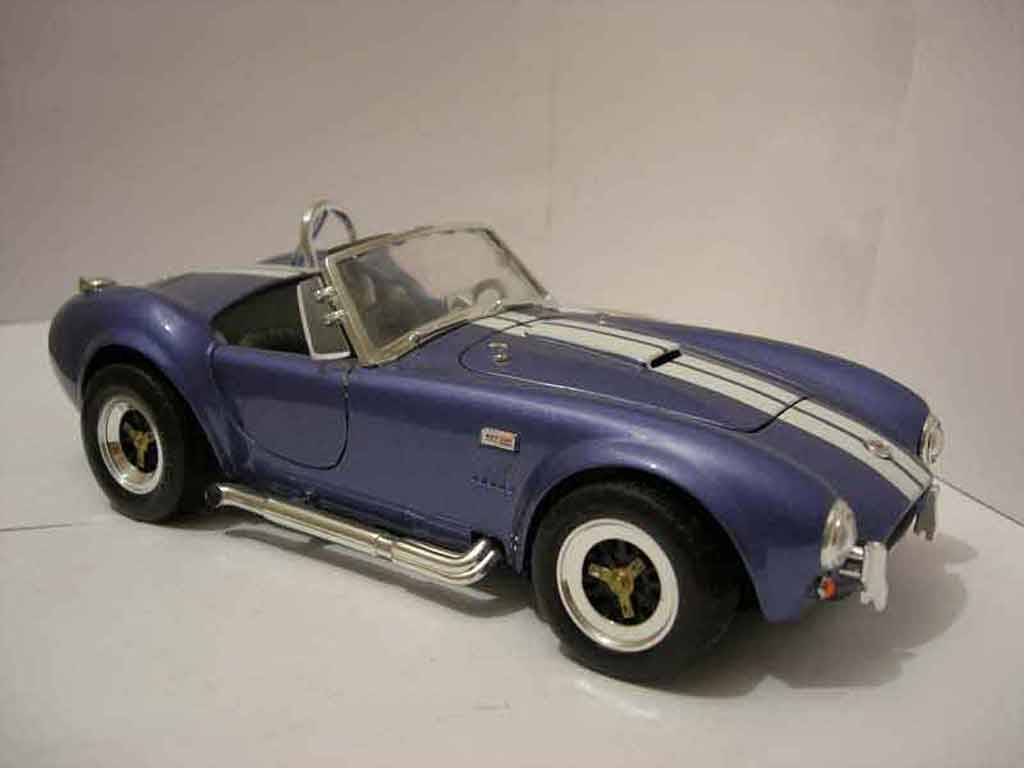AC Cobra shelby 427 s/c blauw 1/18 Road Signature