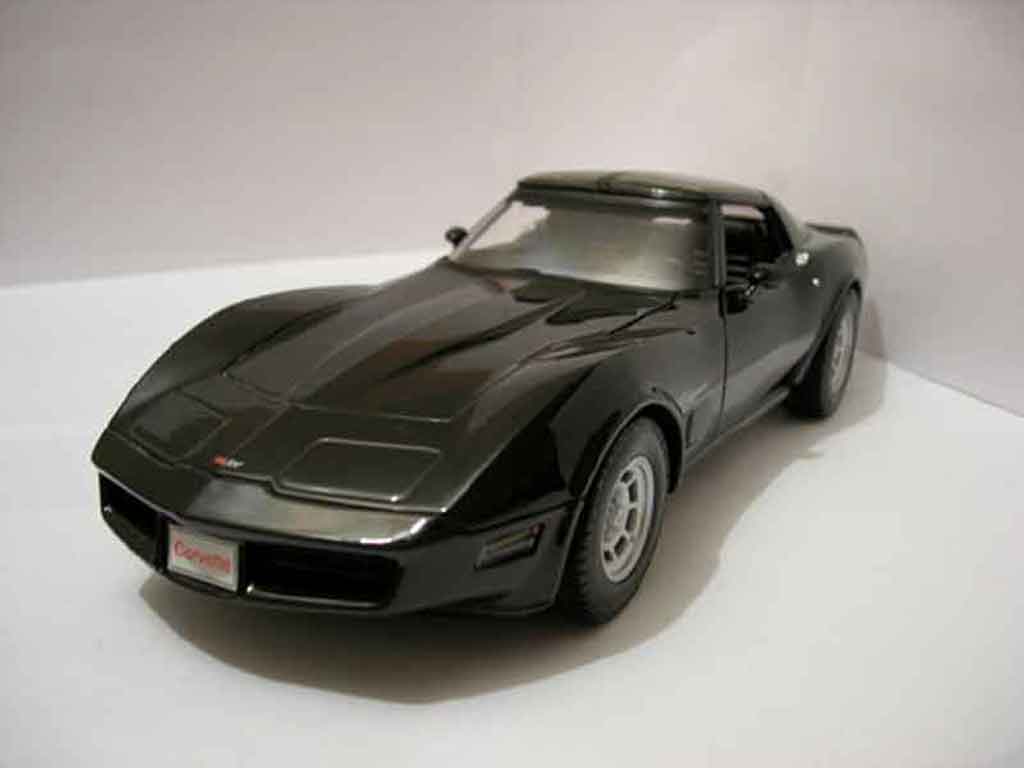 Chevrolet Corvette C3 1/18 Welly C3 zwart 1982 modelauto
