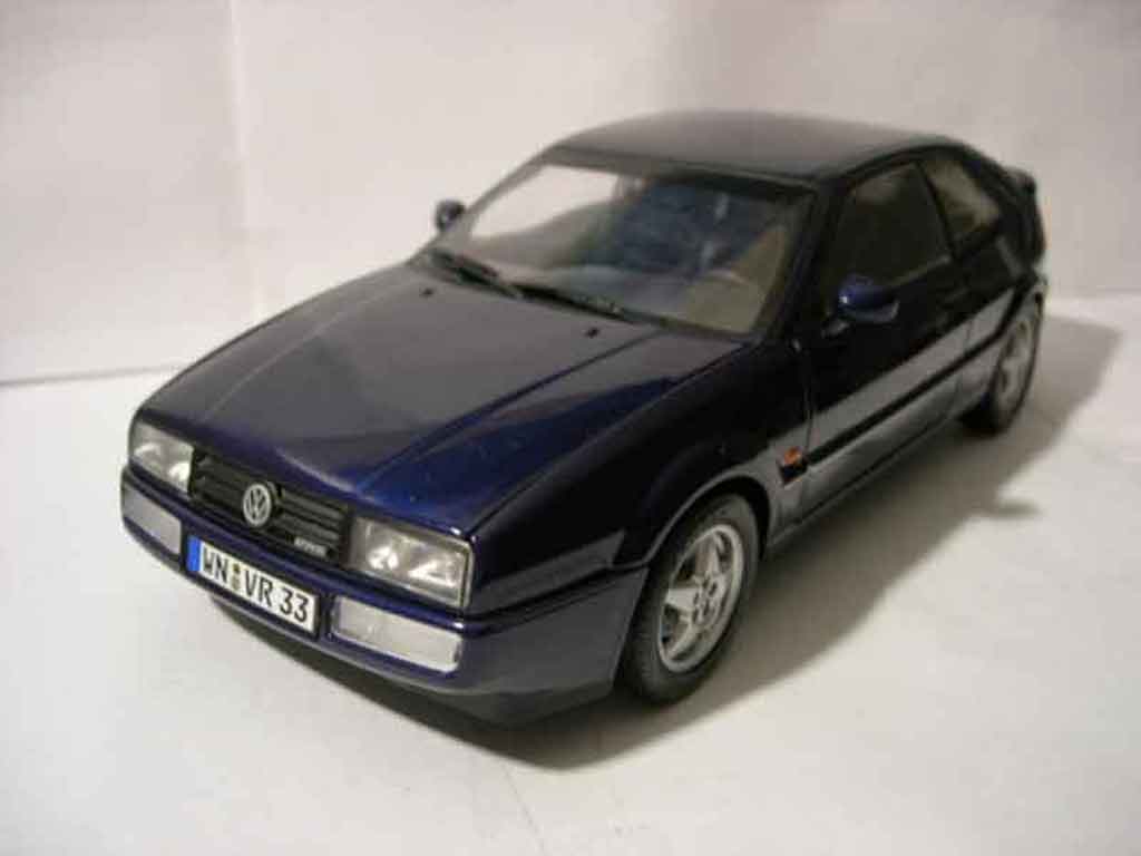 Volkswagen Corrado VR6 1/18 Revell VR6 modelauto