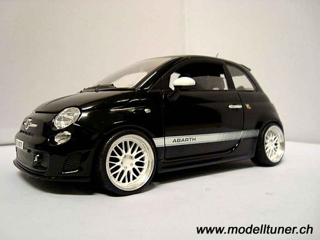 Fiat 500 Abarth zwart 2007 1/18 Mondo Motors