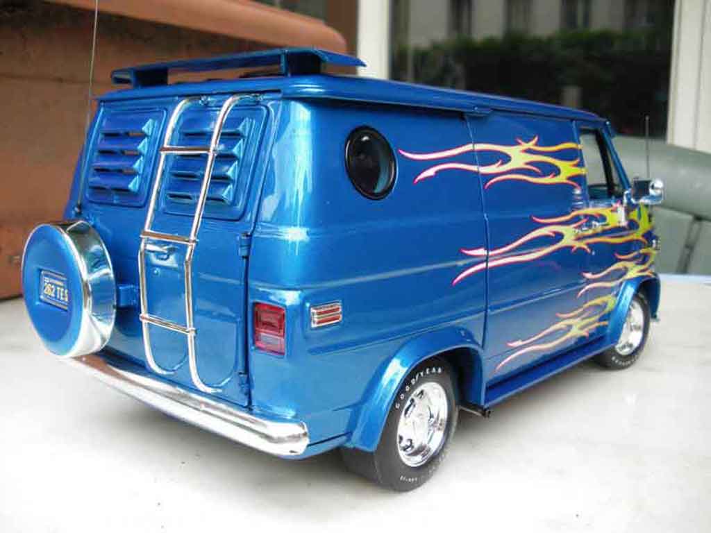 Chevrolet Van fourgon 1974 1/18 Highway 61