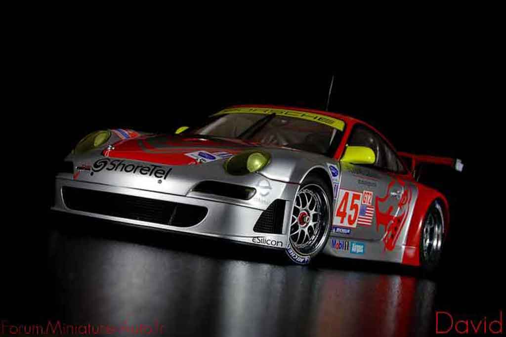 Porsche 997 GT3 RSR 1/18 Autoart GT3 RSR 2007 flying lizard #45 alms modelauto