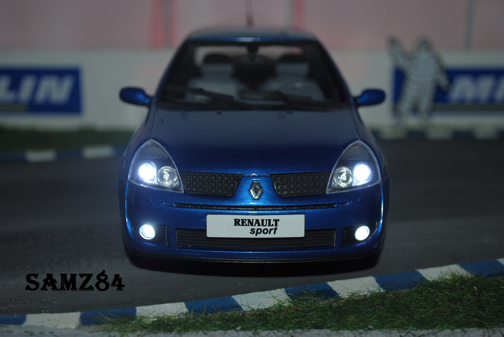 Renault Clio 2 RS Ragnotti LED 1/18 Ottomobile