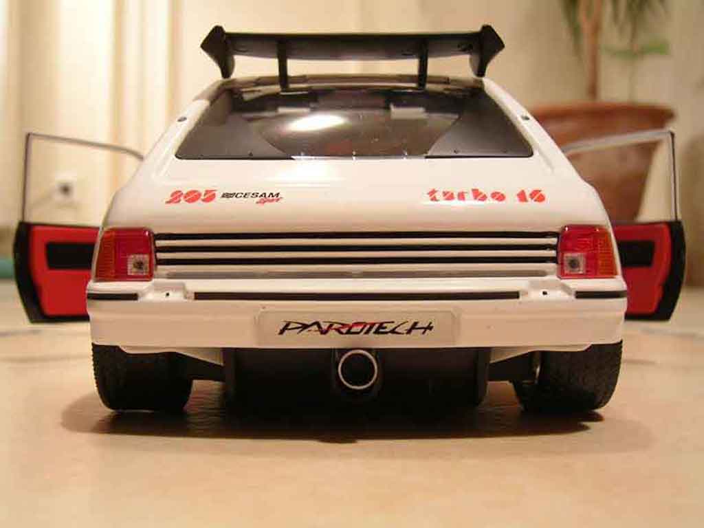 Peugeot 205 Turbo 16 full white T16 1/18 Solido