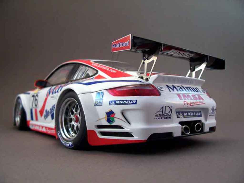 Porsche 911 GT3 RSR 2007 76lm07 1/18 Autoart