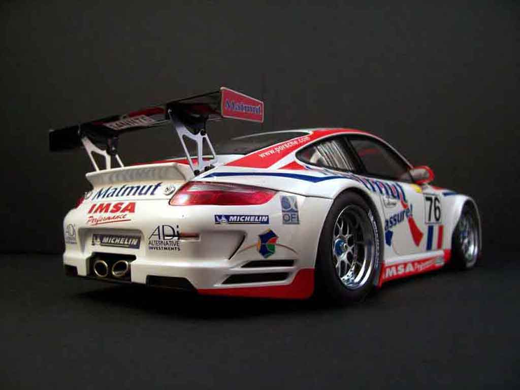 Porsche 911 GT3 RSR 2007 76lm07 1/18 Autoart