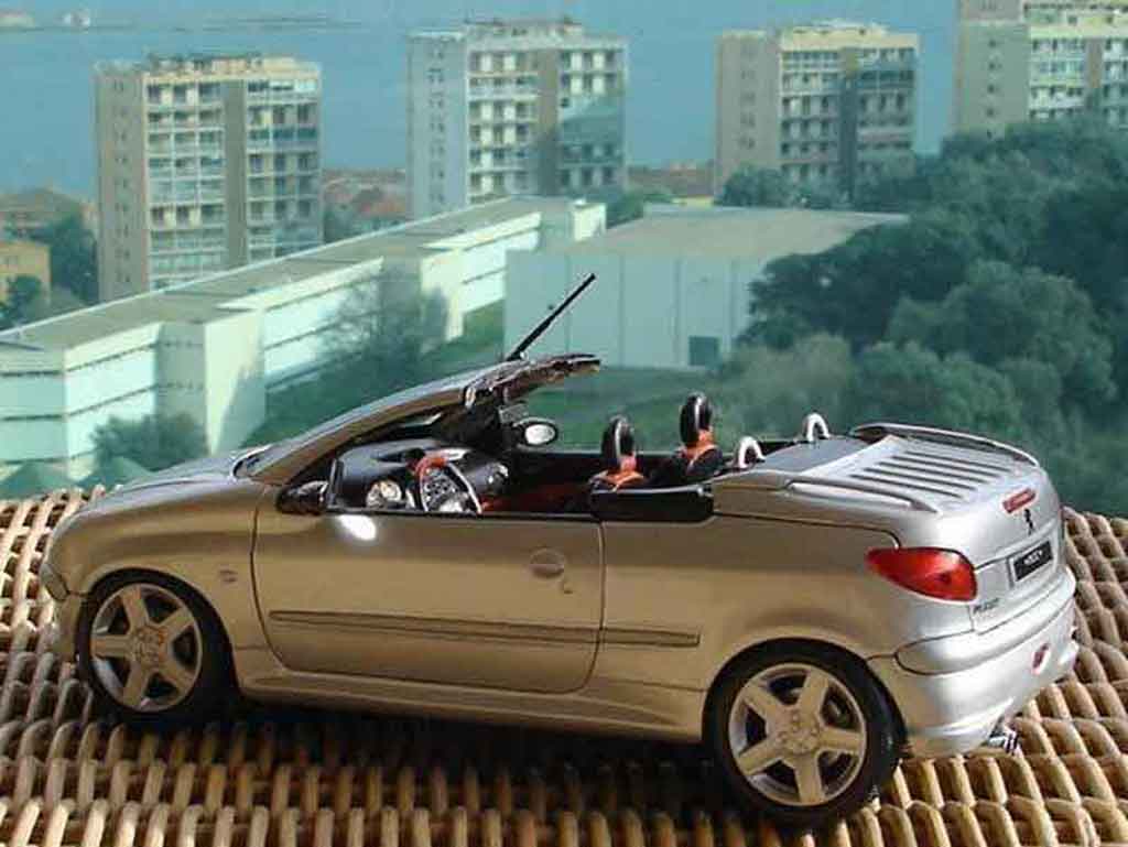 Peugeot 206 CC rc 1/18 Solido
