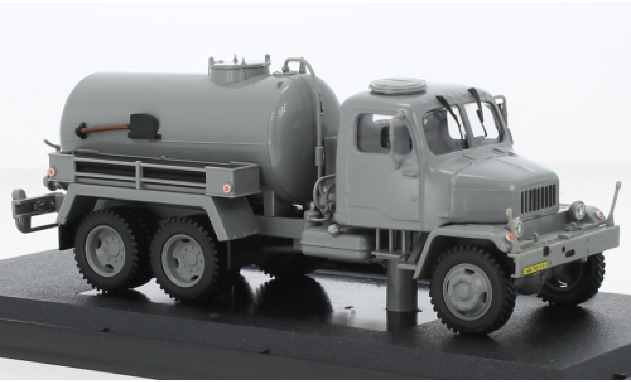 Praga V3S 1/43 Abrex tank grijs 1967 modelauto