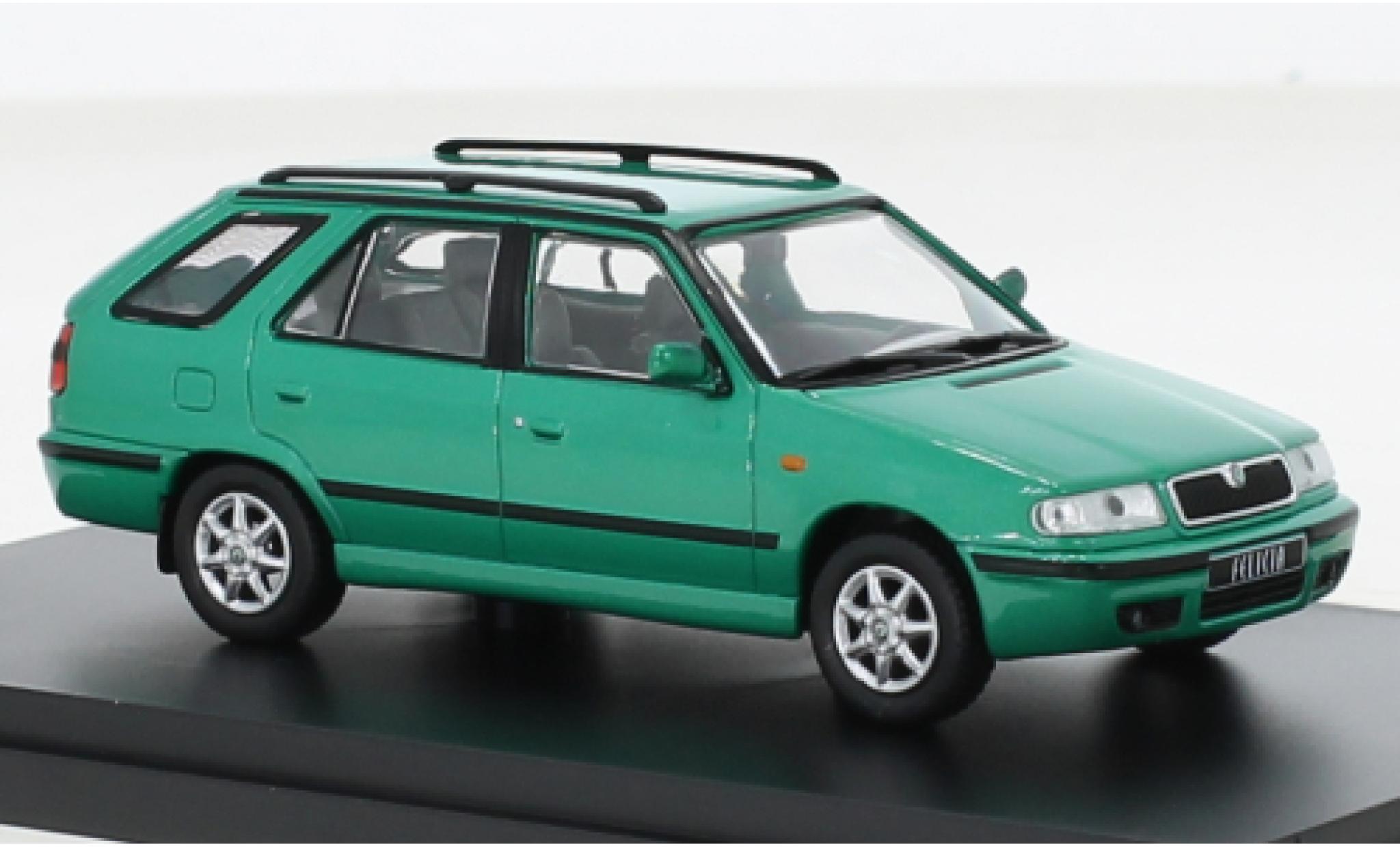 Skoda Felicia 1/43 Abrex FL Combi metallic groen 1998 modelauto