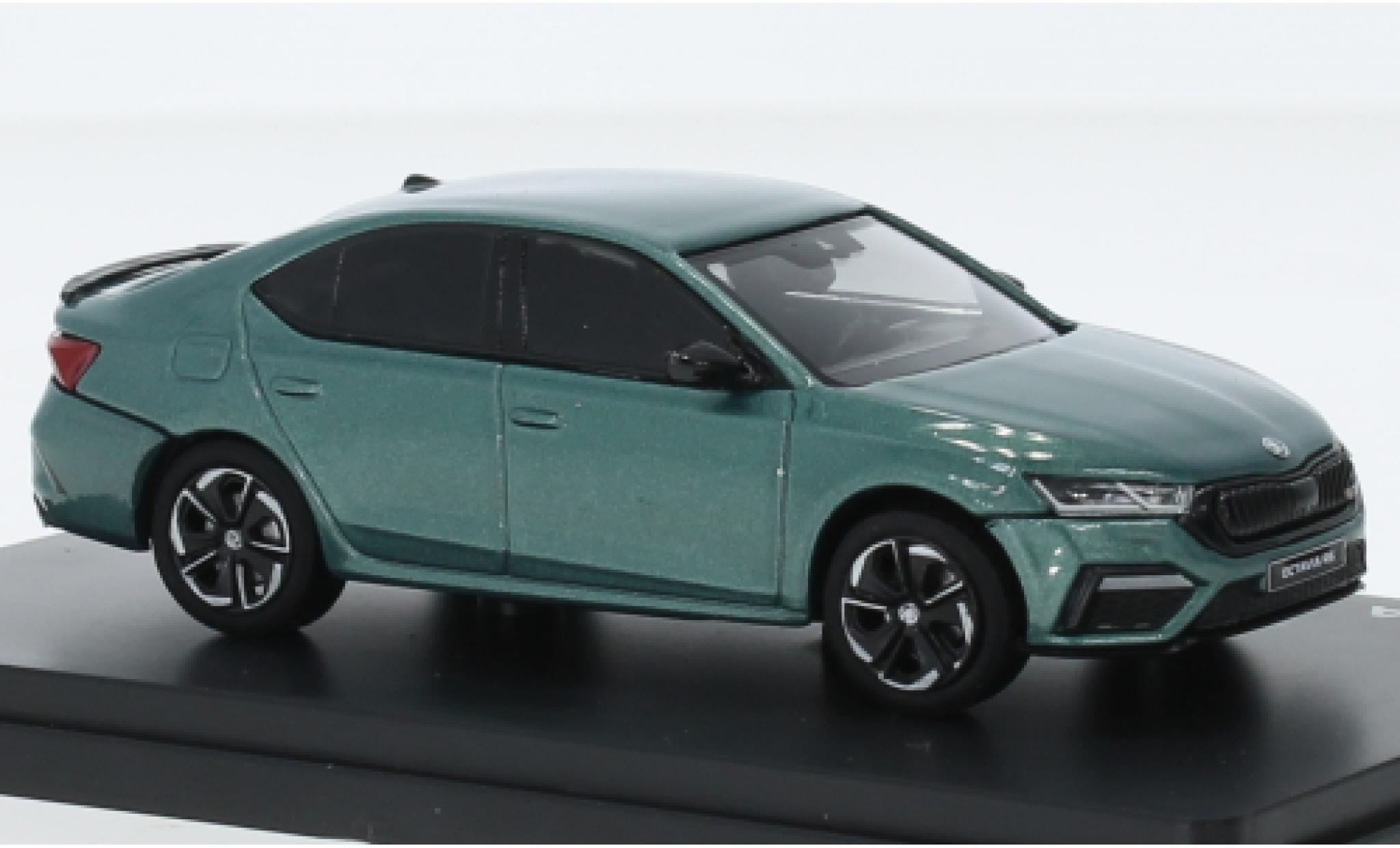 Skoda Octavia 1/43 Abrex IV RS metallic groen 2020 modelauto