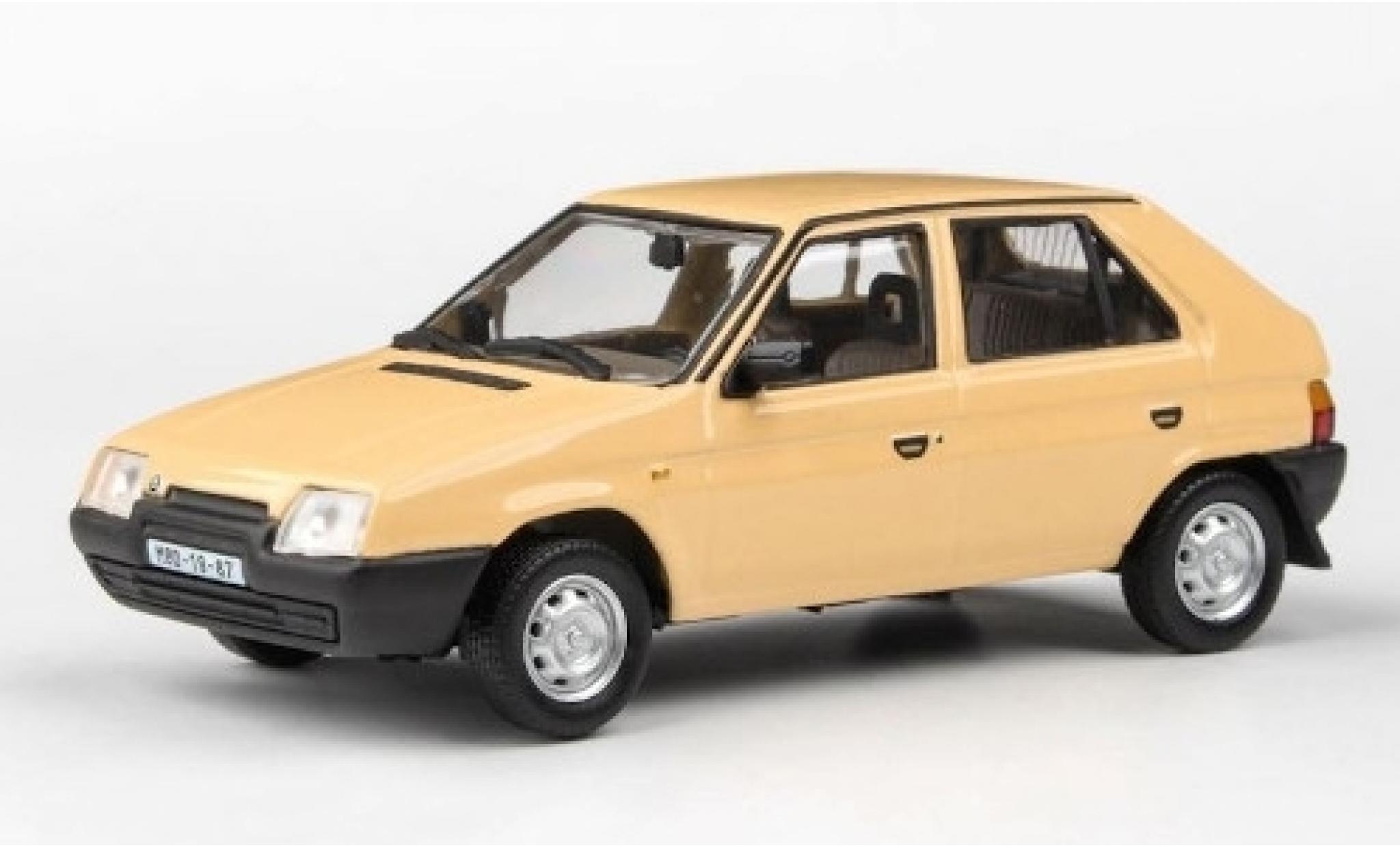 Skoda Favorit 1/43 Abrex 136L beige RHD 1988 modelauto