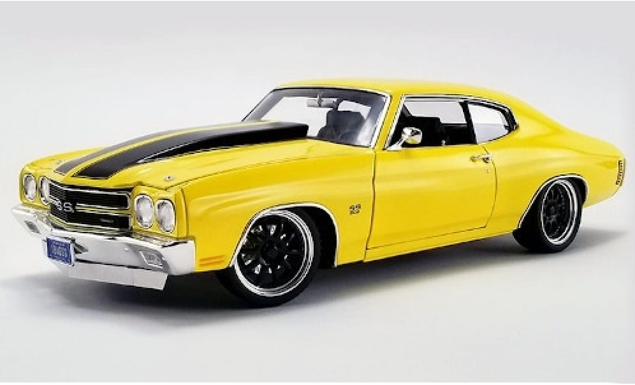 Chevrolet Chevelle 1/18 ACME geel/zwart 1970 Street Fighter modelauto