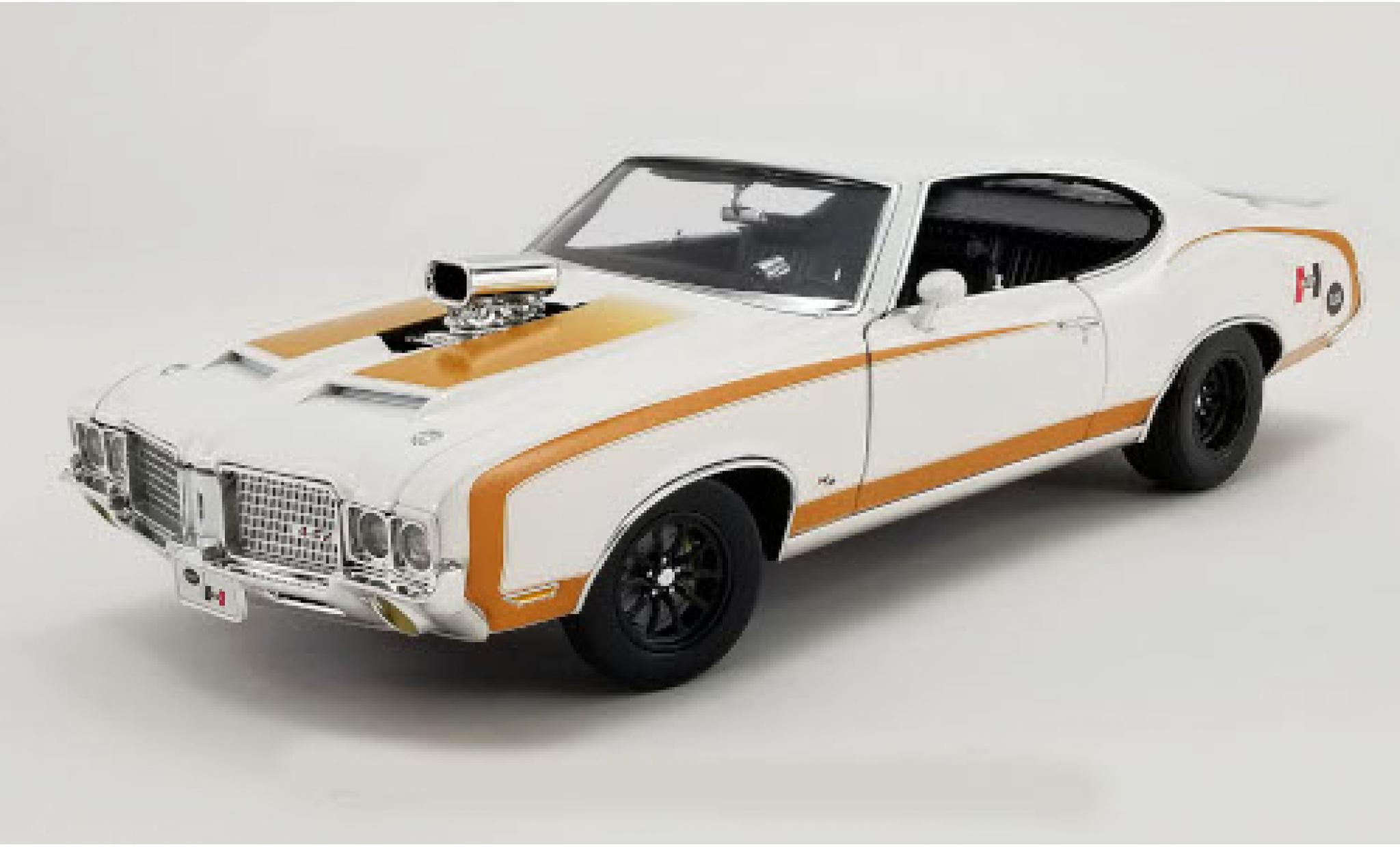 Oldsmobile 442 1/18 ACME Hurst Drag Outlaw wit/gold 1972 modelauto