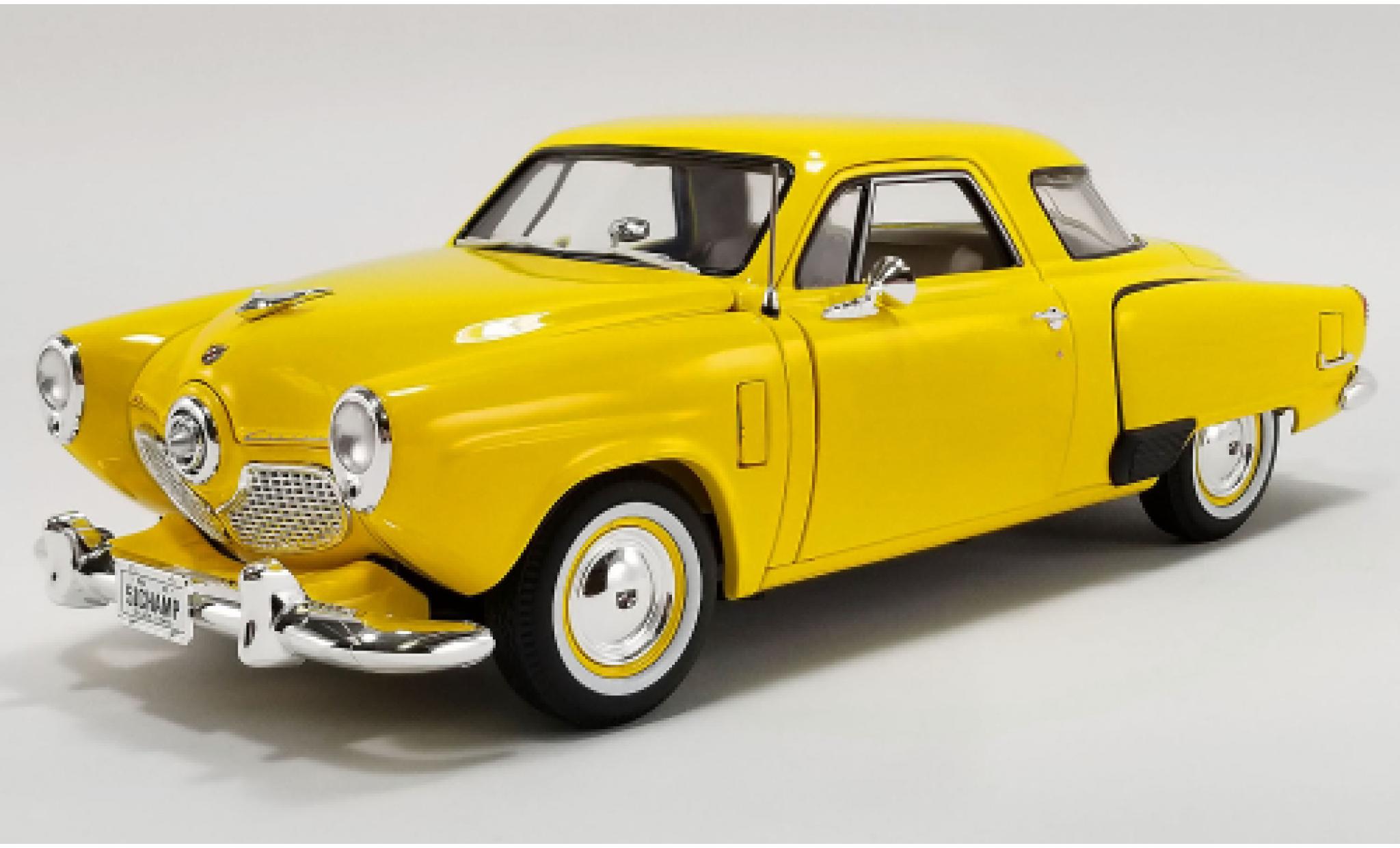 Studebaker Champion 1/18 ACME geel 1951 modelauto