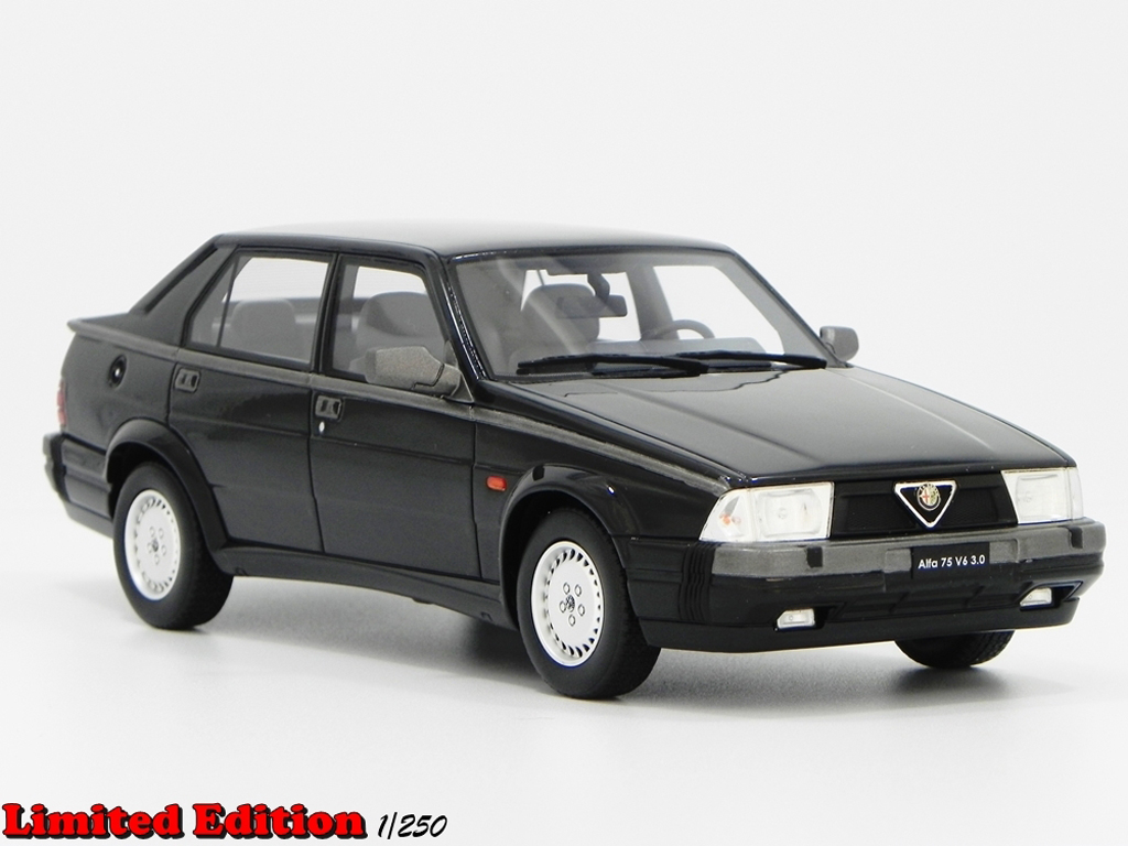 Alfa Romeo 75 3.0 v6 LM087B zwart 1/18 Laudoracing Models