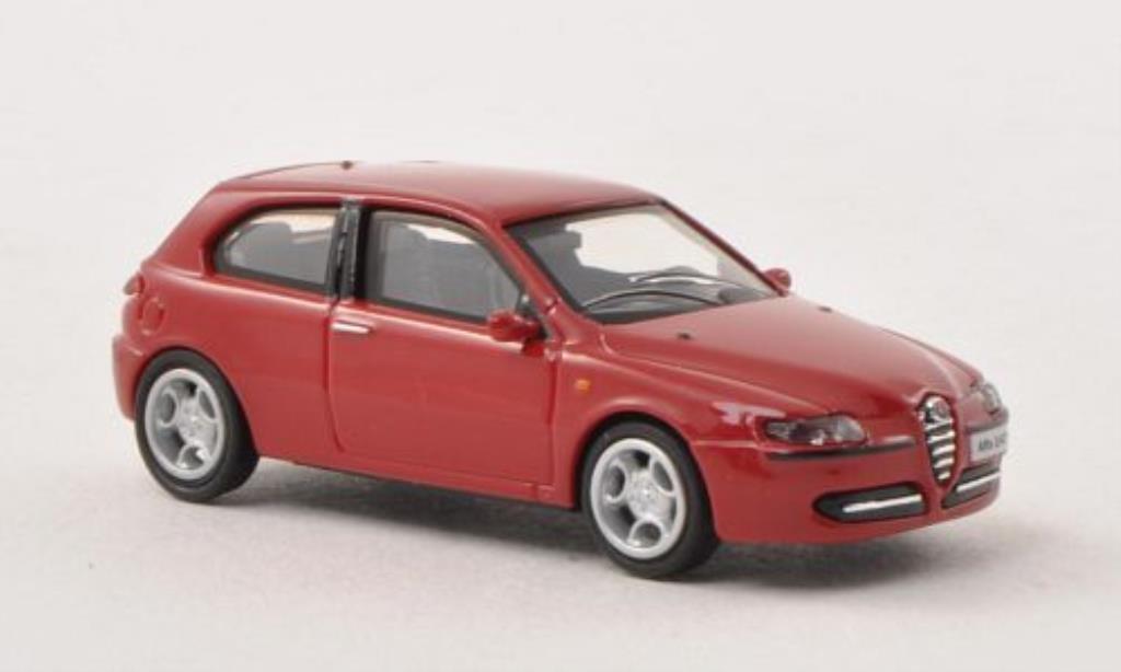 Alfa Romeo 147 1/87 Busch rood 3-Turer 2001 modelauto