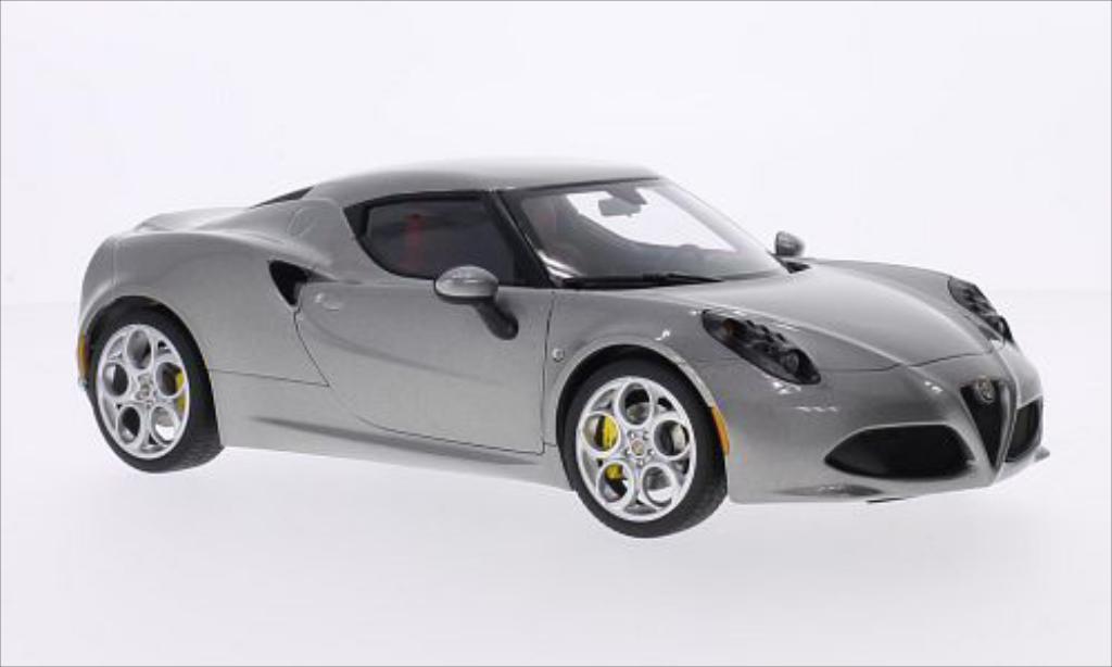 Alfa Romeo 4C 1/18 Autoart metallic grijs 2013 modelauto
