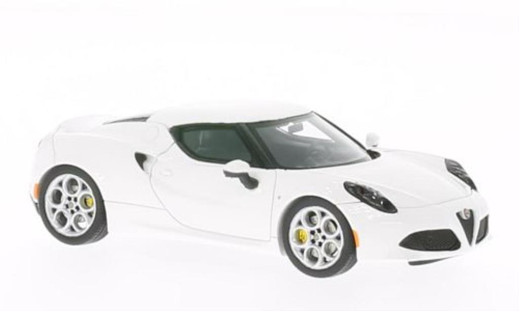 Alfa Romeo 4C 1/43 Spark wit modelauto