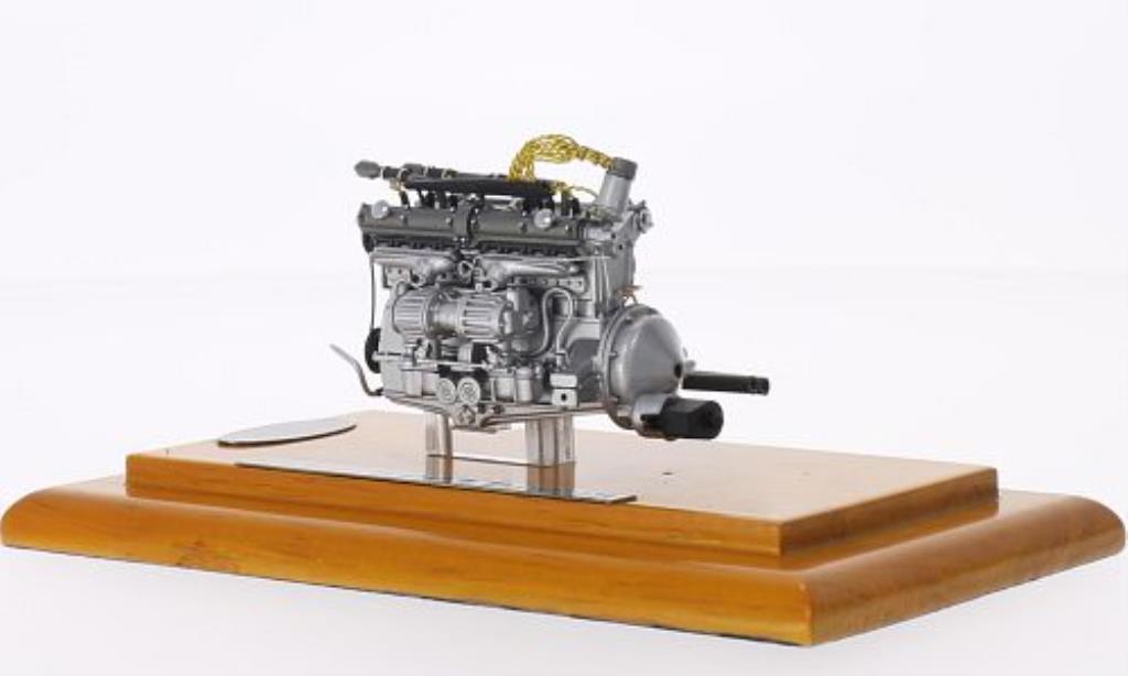 Alfa Romeo 8C 2900 1/18 CMC 2900 B Motoraggregat 1938 modelauto