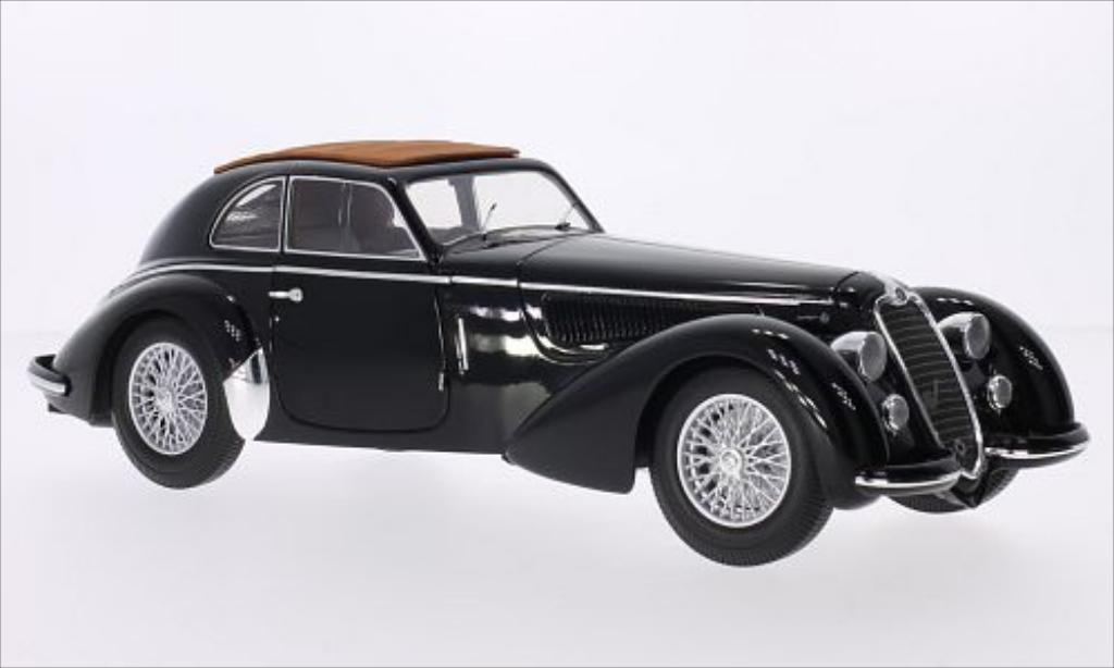 Alfa Romeo 8C 1/18 Minichamps 2900B Lungo zwart RHD 1938 modelauto
